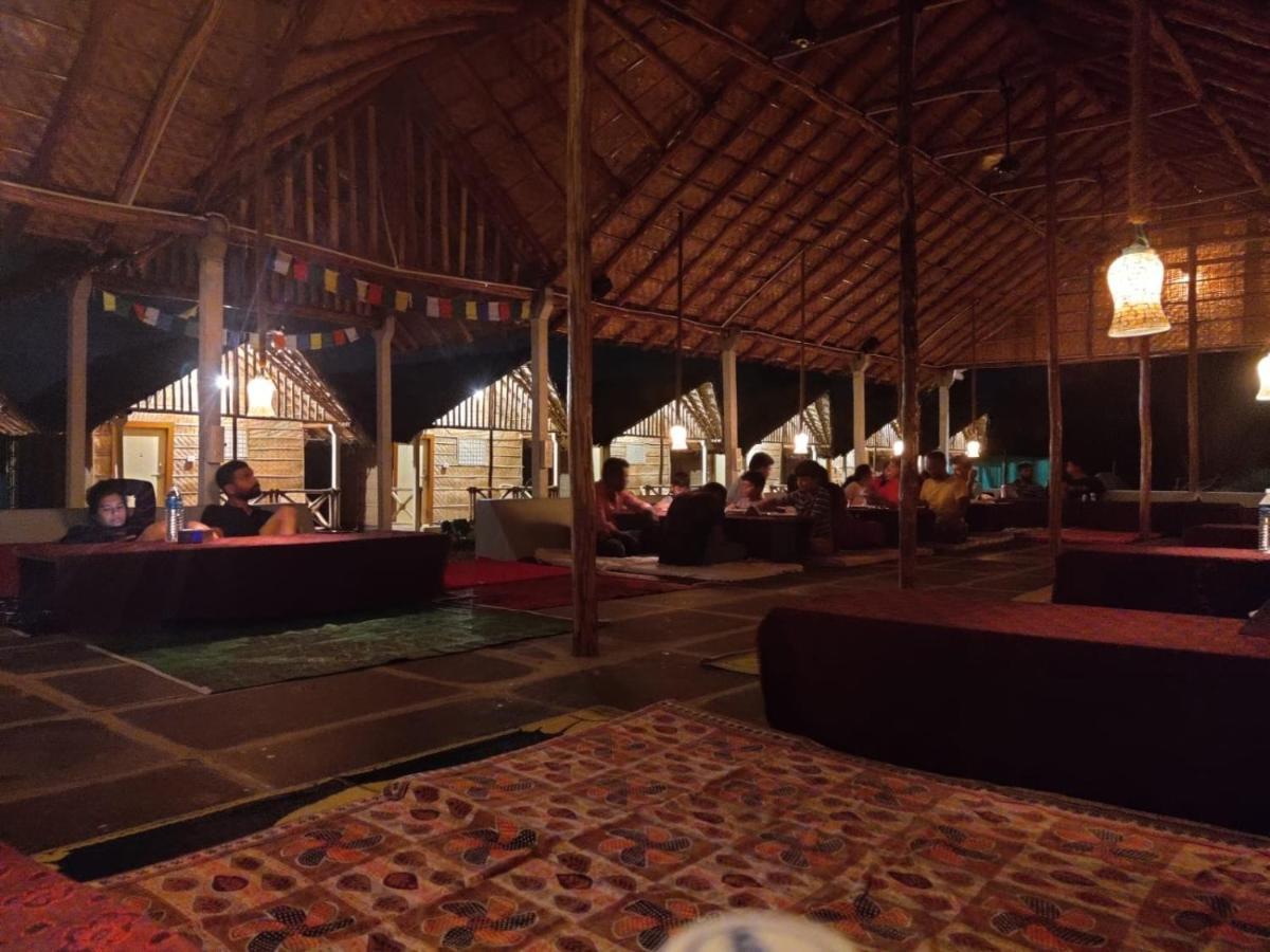 Lazy Panda Hotell Hampi Exteriör bild